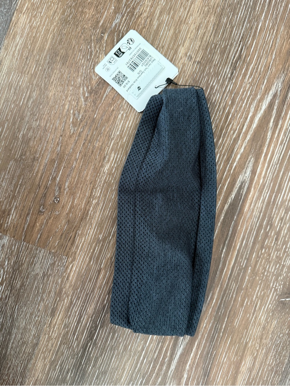 NWT lululemon athletica Black Mesh Performance Headband
